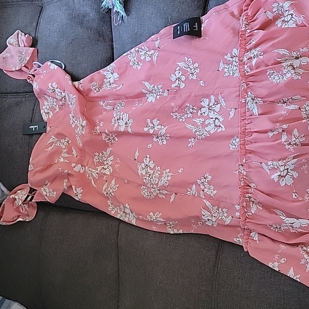 Lulu's floral maxi dress NWT
